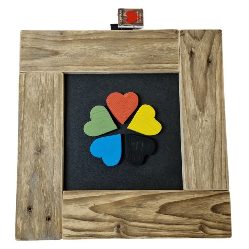 Quadro cuori di FIVE DROPS in legno riciclato